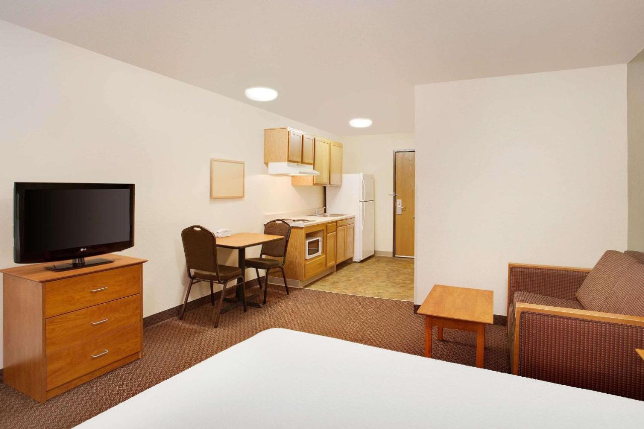 Woodspring Suites Chesapeake-Norfolk South エクステリア 写真