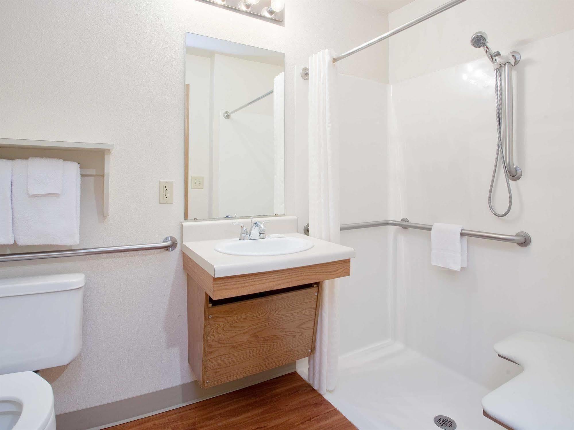 Woodspring Suites Chesapeake-Norfolk South エクステリア 写真
