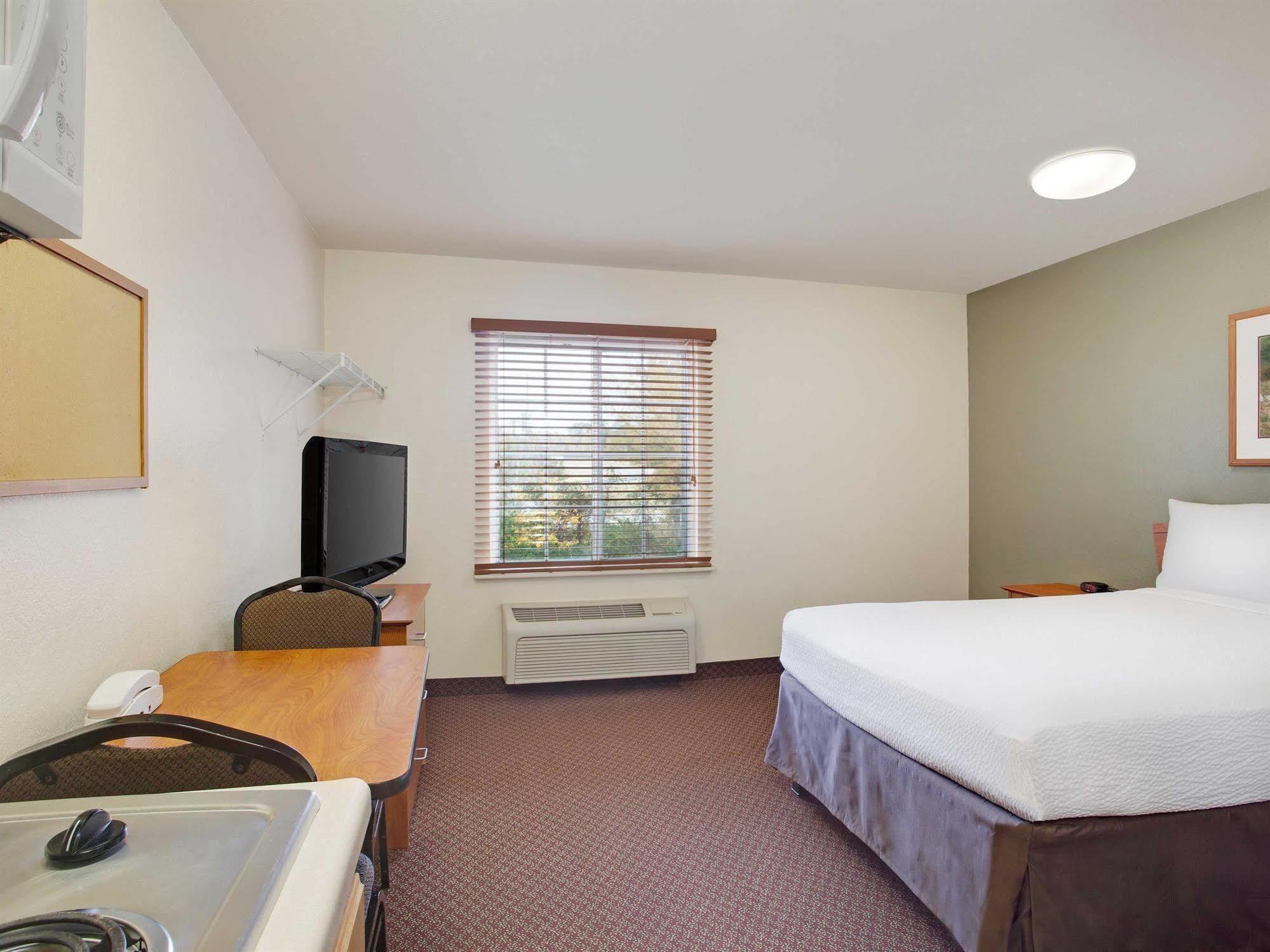 Woodspring Suites Chesapeake-Norfolk South エクステリア 写真